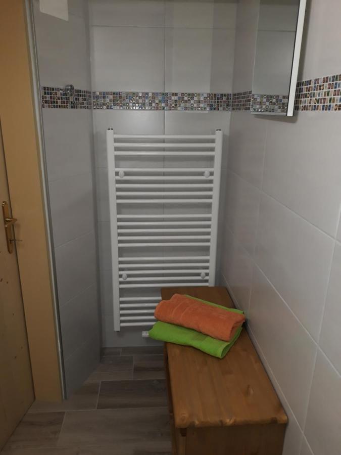 Umundumhuette Villa Katsch an der Mur Luaran gambar