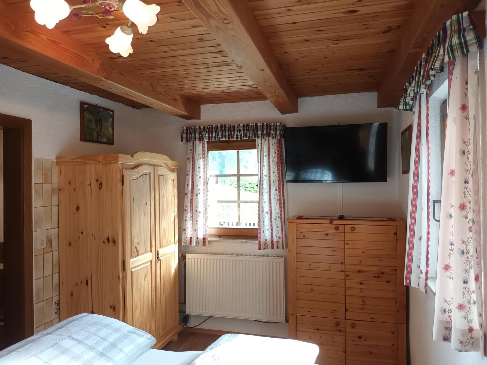 Umundumhuette Villa Katsch an der Mur Luaran gambar